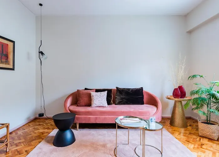 Amazing Duplex - Mid Century Experience & Parking *