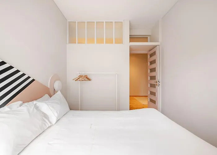 Amazing Duplex - Mid Century Experience & Parking Apartment Porto