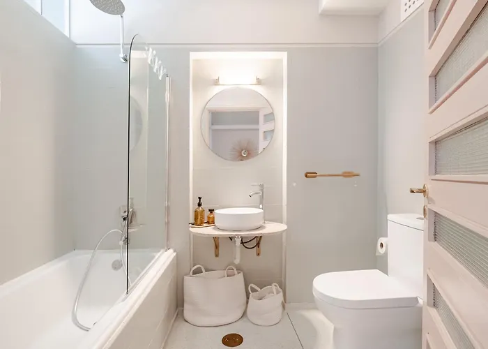 Amazing Duplex - Mid Century Experience & Parking Appartement *