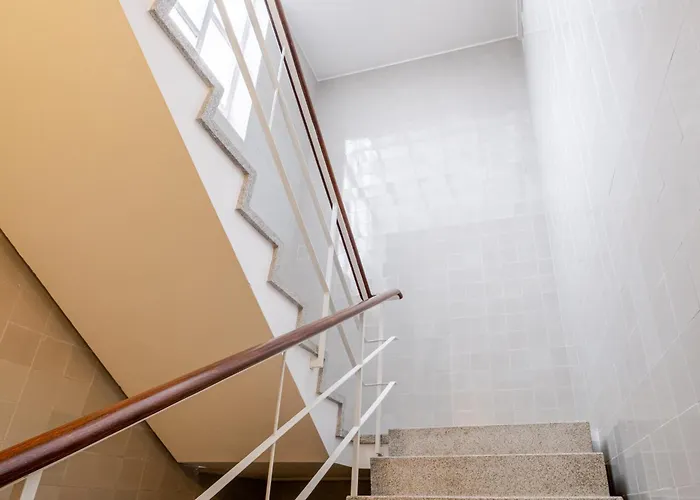 Appartement Amazing Duplex - Mid Century Experience & Parking *