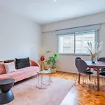 Amazing Duplex - Mid Century Experience & Parking * بورتو
