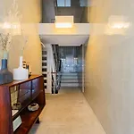 Lägenhet Amazing Duplex - Mid Century Experience & Parking *