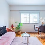 Amazing Duplex - Mid Century Experience & Parking شقة