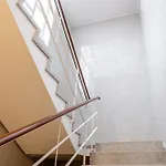شقة Amazing Duplex - Mid Century Experience & Parking *