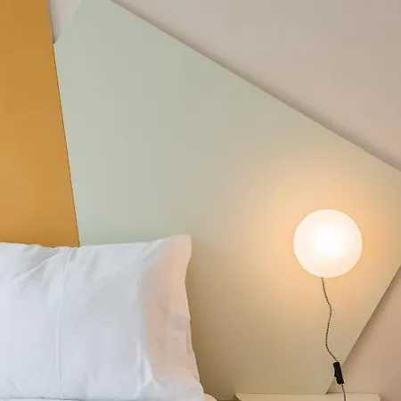 Apartment Amazing Duplex - Mid Century Experience & Parking Porto