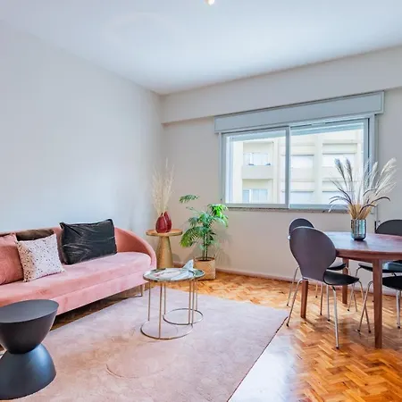Amazing Duplex - Mid Century Experience & Parking * Porto