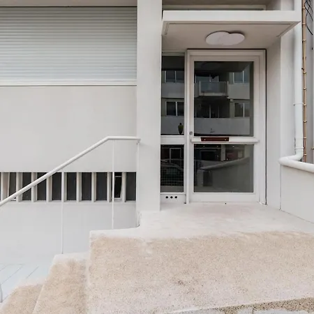 Amazing Duplex - Mid Century Experience & Parking Apartment Porto