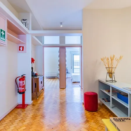 Apartment Amazing Duplex - Mid Century Experience & Parking Porto