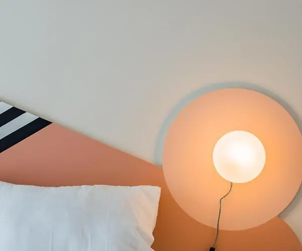 Amazing Duplex - Mid Century Experience & Parking شقة بورتو