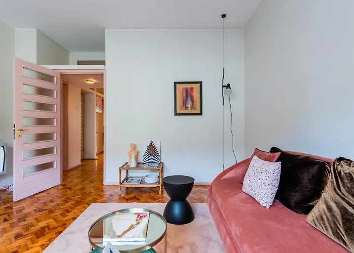 Amazing Duplex - Mid Century Experience & Parking