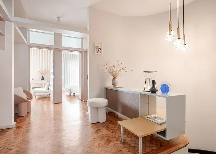 Amazing Duplex - Mid Century Experience & Parking Apartmán *