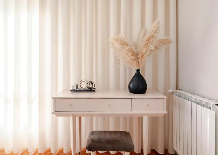 Amazing Duplex - Mid Century Experience & Parking Oporto