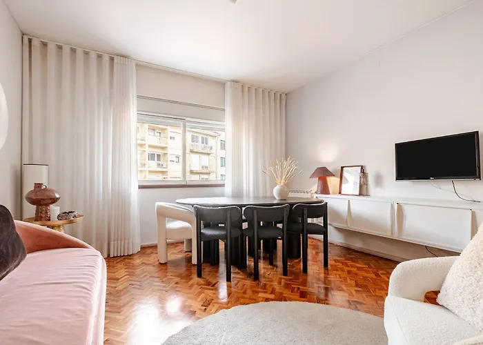 Amazing Duplex - Mid Century Experience & Parking 아파트