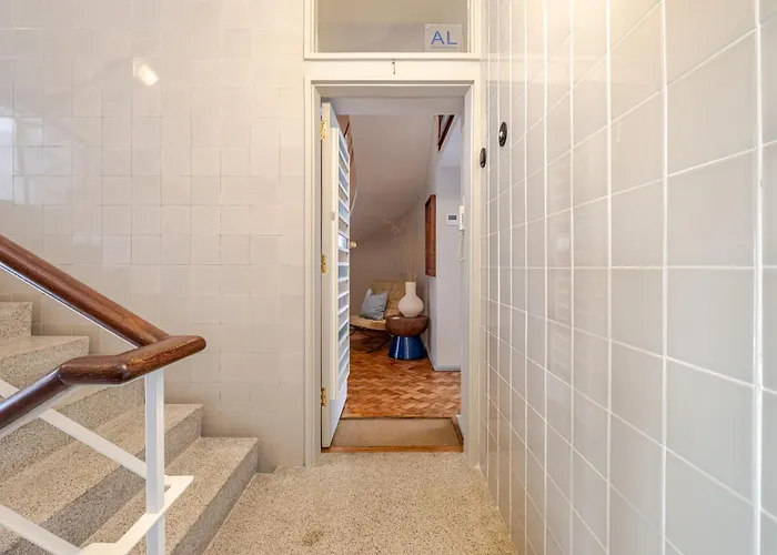 Amazing Duplex - Mid Century Experience & Parking פורטו