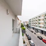 Amazing Duplex - Mid Century Experience & Parking
