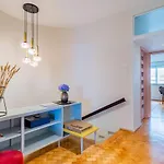 Amazing Duplex - Mid Century Experience & Parking