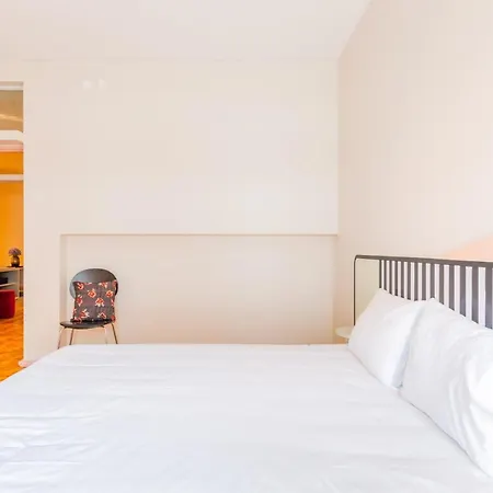 Amazing Duplex - Mid Century Experience & Parking شقة *