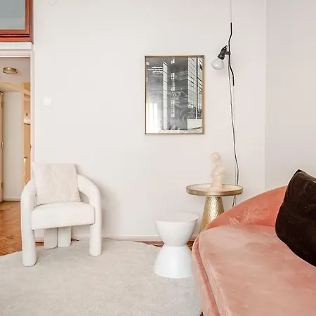 Amazing Duplex - Mid Century Experience & Parking Apartment Porto