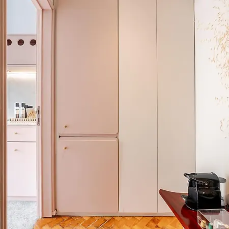 Amazing Duplex - Mid Century Experience & Parking