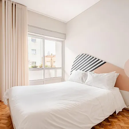 شقة Amazing Duplex - Mid Century Experience & Parking *