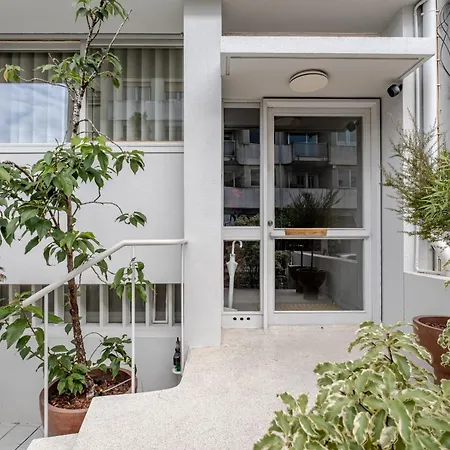 Amazing Duplex - Mid Century Experience & Parking شقة