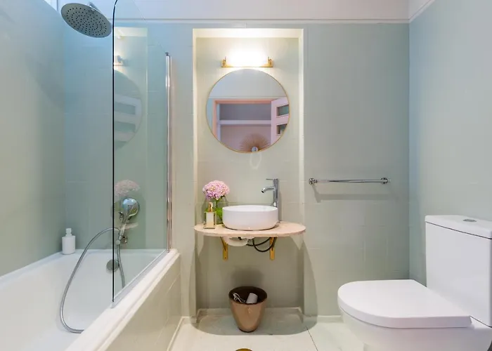 Amazing Duplex - Mid Century Experience & Parking * Porto