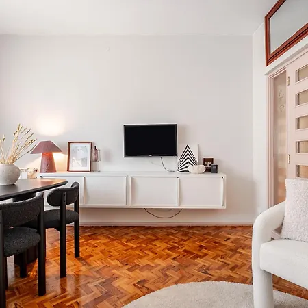 Amazing Duplex - Mid Century Experience & Parking Apartmán Porto
